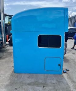 2015 Peterbilt 389 sleeper cap, 2015 Peterbilt 389 cab, Peterbilt 389 sleeper cab, Peterbilt 389 sleeper cap, Peterbilt 389 cab assembly, Peterbilt 389 sleeper assembly, used Peterbilt 389 cab, used Peterbilt 389 sleeper, Peterbilt 389 replacement cab, Peterbilt 389 replacement sleeper, Peterbilt sleeper cab parts, Peterbilt truck cab, Peterbilt 389 truck parts, semi truck sleeper cab, heavy duty truck cab, commercial truck sleeper, Peterbilt body parts