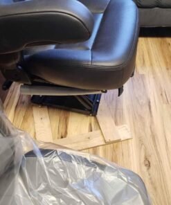 Peterbilt Sears seat, Peterbilt truck seat, Peterbilt seat with logo, Sears truck seat, Peterbilt replacement seat, Peterbilt semi truck seat, used Peterbilt seat, Peterbilt interior parts, heavy duty truck seat, semi truck seat, Peterbilt seat for sale, truck driver seat, Peterbilt seat replacement, used truck seats, Peterbilt parts for sale