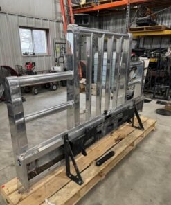 Herd bumper Peterbilt 379, Peterbilt 379 bumper, Peterbilt 379 front bumper, Herd Peterbilt bumper, used Peterbilt 379 bumper, Peterbilt truck bumper, heavy duty Peterbilt bumper, Peterbilt 379 replacement bumper, semi truck bumper, used truck parts, Peterbilt 379 parts, Herd heavy duty bumper