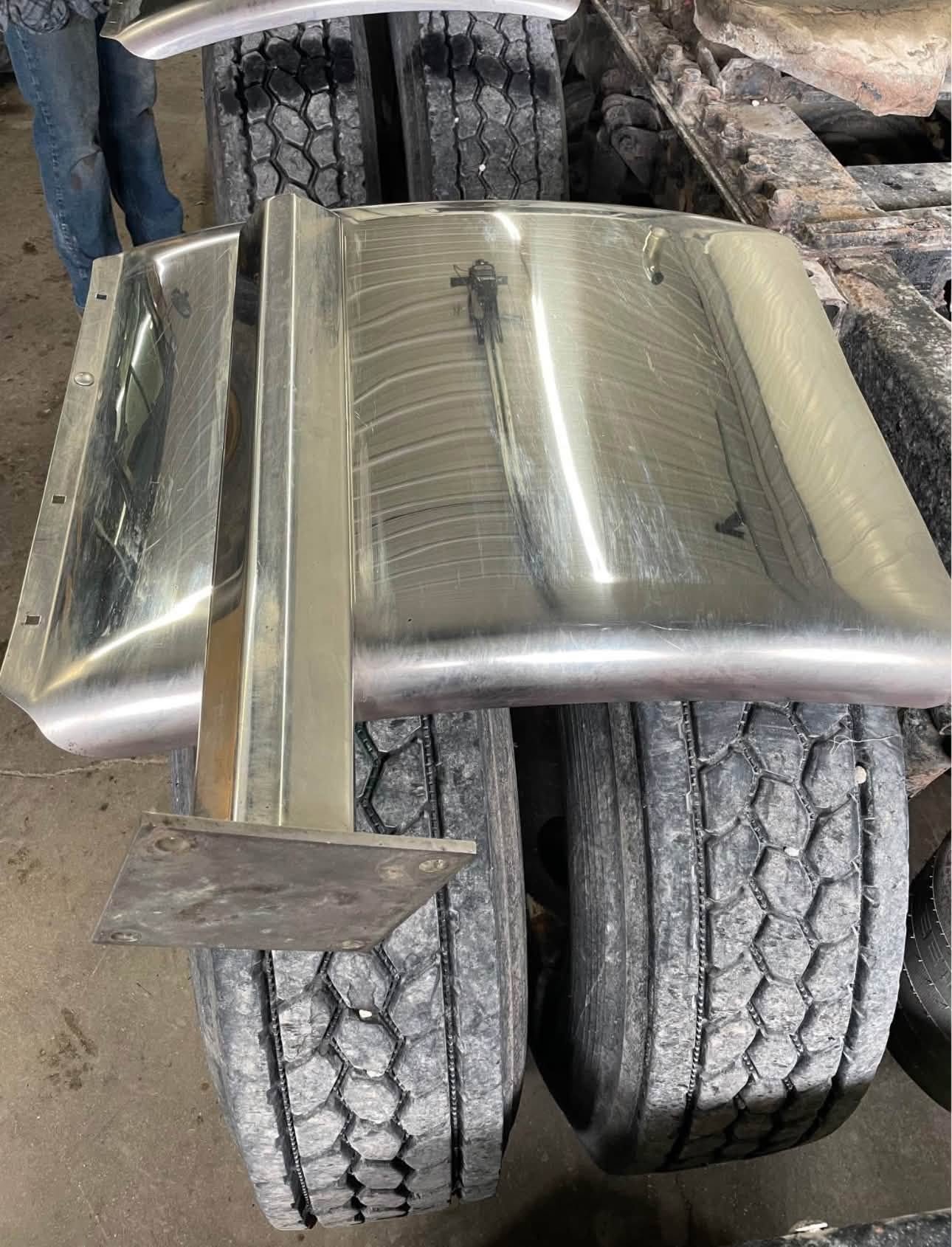 Hogebuilt quarter fenders, Hogebuilt truck fenders, quarter fenders for semi trucks, semi truck quarter fenders, heavy duty truck fenders, truck quarter fenders, used Hogebuilt fenders, like new quarter fenders, semi truck fender replacement, truck fender replacement, Hogebuilt replacement fenders, aftermarket truck fenders, heavy duty truck parts, semi truck parts, truck exterior parts