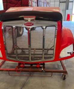 Peterbilt 579 hood, Peterbilt 579 short hood, Peterbilt 579 S11 hood, Peterbilt 579 replacement hood, Peterbilt 579 used hood, used Peterbilt 579 parts, Peterbilt short hood, Peterbilt 579 truck hood, Peterbilt 579 front hood, Peterbilt truck parts, semi truck hood, used semi truck hood, heavy duty truck hood, Peterbilt replacement parts, Peterbilt 579 body parts