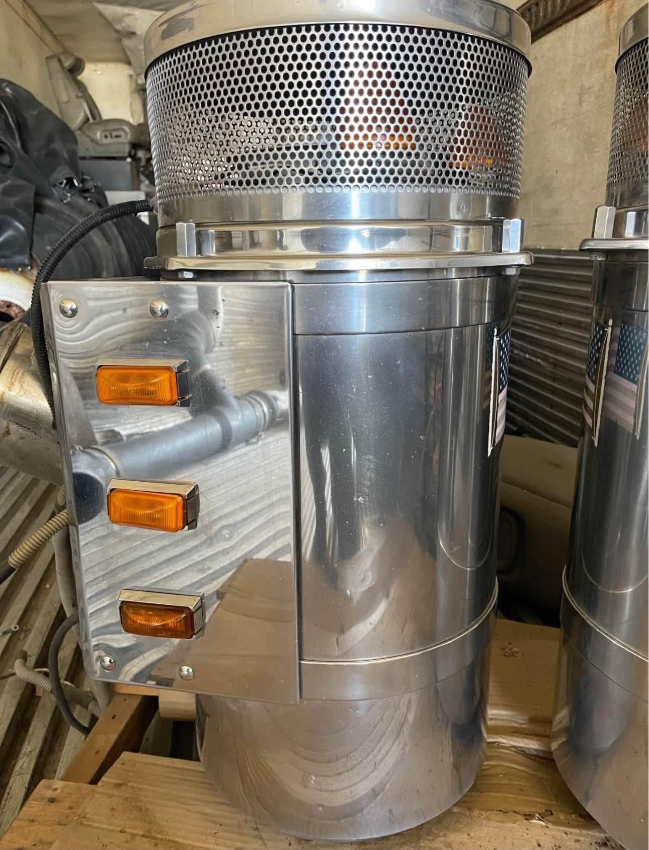 Freightliner Classic air cleaners, Freightliner Classic intake pipes, Freightliner Classic air cleaner assembly, Freightliner Classic intake system, Freightliner Classic air intake, Freightliner air cleaners for sale, Freightliner intake pipes, semi truck air cleaner, heavy duty truck air intake, Freightliner Classic truck parts, used Freightliner Classic parts, truck air cleaner assembly, Freightliner Classic replacement parts, commercial truck intake system
