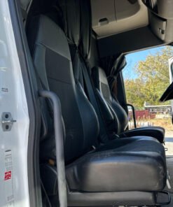 Freightliner Cascadia seat, Freightliner Cascadia air ride seat, Freightliner Cascadia passenger seat, Freightliner Cascadia right seat, Freightliner Cascadia air suspension seat, Freightliner Cascadia grey seat, Freightliner Cascadia cloth leather seat, Freightliner Cascadia replacement seat, used Freightliner Cascadia seat, used truck air ride seat, Freightliner truck seat, Freightliner passenger air ride seat, grey cloth and leather truck seat, heavy duty truck seat, semi truck air ride seat, Freightliner Cascadia interior parts, Freightliner Cascadia replacement parts