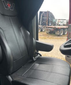 Western Star 5700 air ride seat, Western Star 5700 driver seat, Western Star 5700 seat, Western Star 5700 air seat, Western Star 5700 truck seat, used Western Star 5700 seat, Western Star 5700 seat for sale, 2018 Western Star 5700 seat, grey cloth truck seat, grey air ride seat, driver air ride seat, left driver truck seat, Western Star truck seat, used truck air ride seat, semi truck driver seat, heavy duty truck seat, Western Star replacement seat.
