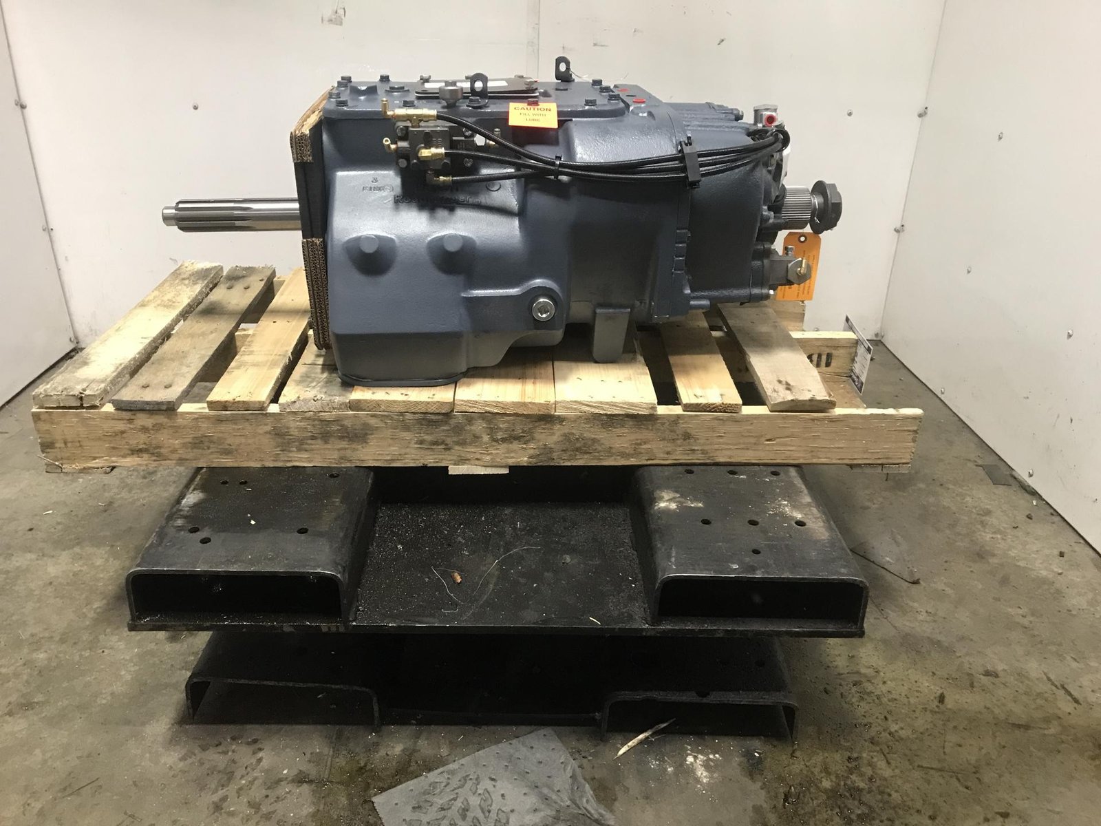 Fuller RTLOF18913A transmission, Fuller RTLOF18913A transmission for sale, Fuller RTLO18913A transmission, Fuller RTLOF18913A rebuilt transmission, rebuilt Fuller transmission, reman Fuller transmission, Fuller 13 speed transmission, Fuller heavy duty transmission, Fuller transmission assembly, RTLOF18913A replacement transmission, RTLO18913A replacement, rebuilt truck transmission, commercial truck transmission, heavy duty manual transmission, truck transmission replacement, aftermarket Fuller transmission, Fuller transmission for sale.