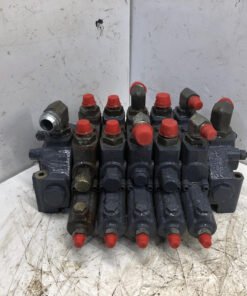2008 Gehl RS6-42 hydraulic valve, Gehl RS6-42 hydraulic valve, Gehl hydraulic valve, Gehl main control valve, Gehl telehandler parts, RS6-42 parts, OEM 210382 hydraulic valve, used Gehl parts, Gehl equipment parts, used hydraulic valve