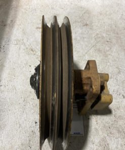 1987 CAT D6H Double Groove Pulley, CAT D6H Pulley With Bracket, CAT D6H Double Groove Pulley, CAT 7N0619 Pulley, CAT 7N0619, Used CAT D6H Parts, CAT D6H Crawler Dozer Parts, CAT D6H Miscellaneous Parts, Used Caterpillar Pulley, Caterpillar D6H Pulley, Heavy Equipment Pulley, Crawler Dozer Parts, Used CAT Equipment Parts, CAT D6H Replacement Parts, Caterpillar Construction Equipment Parts