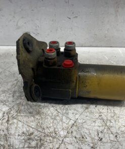 1994 CAT IT28F steering pump, CAT IT28F steering pump, CAT steering pump, IT28F wheel loader parts, CAT wheel loader parts, OEM 9T-6689, 9T-6689 steering pump, used CAT parts, used hydraulic steering pump, CAT IT28F parts