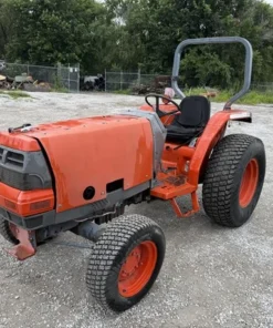 1995 Kubota L4200 Tractor, Kubota L4200, Kubota L4200 Tractor for Sale, Used Kubota Tractor, 1995 Kubota Tractor, Kubota 4WD Tractor, Kubota 45 HP Tractor, Kubota Diesel Tractor, Kubota Farm Tractor, Used Farm Equipment, 45 HP Agricultural Tractor, Kubota Glide Shift Tractor, Kubota L4200 4WD, Used 4WD Tractor, Kubota Utility Tractor, Diesel Farm Tractor, Kubota Agricultural Equipment