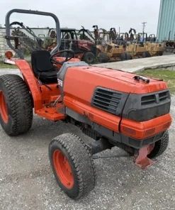 1995 Kubota L4200 Tractor, Kubota L4200, Kubota L4200 Tractor for Sale, Used Kubota Tractor, 1995 Kubota Tractor, Kubota 4WD Tractor, Kubota 45 HP Tractor, Kubota Diesel Tractor, Kubota Farm Tractor, Used Farm Equipment, 45 HP Agricultural Tractor, Kubota Glide Shift Tractor, Kubota L4200 4WD, Used 4WD Tractor, Kubota Utility Tractor, Diesel Farm Tractor, Kubota Agricultural Equipment