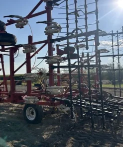 WIL-RICH 4400, WIL-RICH 4400 Chisel Plow, WIL-RICH Chisel Plow, 25 Foot Chisel Plow, Used Chisel Plow, Used WIL-RICH Equipment, Agricultural Equipment, Farm Equipment, Tillage Equipment, Chisel Plow, 3-Section Folding Chisel Plow, Coil Tine Chisel Plow, NH3 Chisel Plow, Used Tillage Equipment, Farm Tillage Equipment
