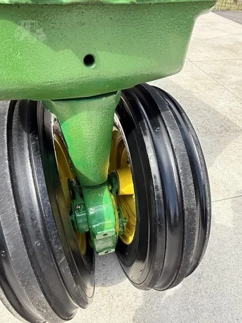 1959 John Deere 630 53 HP Antique Collector Tractor - Image 7