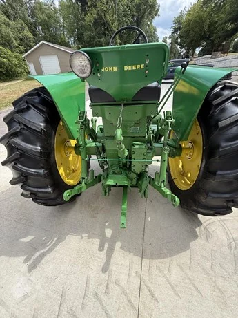 1959 John Deere 630 53 HP Antique Collector Tractor - Image 24