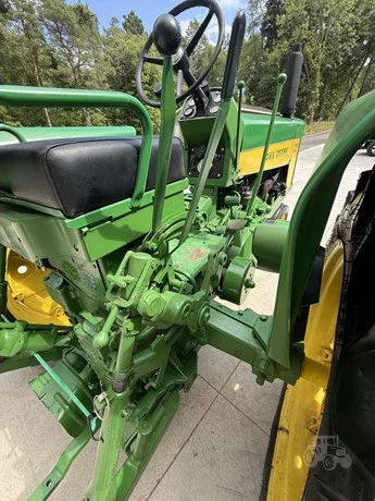 1959 John Deere 630 53 HP Antique Collector Tractor - Image 28