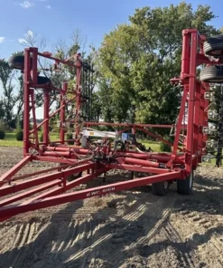 WIL-RICH 4400, WIL-RICH 4400 Chisel Plow, WIL-RICH Chisel Plow, 25 Foot Chisel Plow, Used Chisel Plow, Used WIL-RICH Equipment, Agricultural Equipment, Farm Equipment, Tillage Equipment, Chisel Plow, 3-Section Folding Chisel Plow, Coil Tine Chisel Plow, NH3 Chisel Plow, Used Tillage Equipment, Farm Tillage Equipment