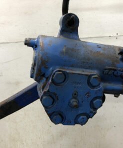 2004 Volvo VNL steering gear, Volvo VNL steering rack, TRW Ross TAS652254, TAS652254 steering gear, TAS65204 steering gear, Volvo 20518924, used Volvo VNL steering gear, used TRW Ross steering gear, Volvo VNL steering parts, heavy duty truck