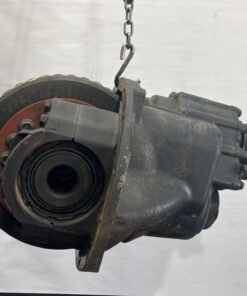 2015 Peterbilt 567 differential assembly, Eaton D40-170 front carrier, Eaton D40170 differential, Eaton D170D differential, Eaton D46-170 differential, Spicer D170D, Spicer D172D, 3.91 ratio differential, 46 spline truck differential, front carrier with locker, used Peterbilt 567 drivetrain parts