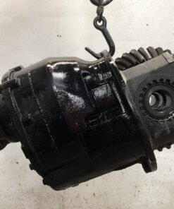 2015 Volvo VNL differential assembly, Meritor MD2014X front carrier, Meritor MD2014H differential, Meritor MD2214X differential, used Volvo VNL differential, 3.08 ratio truck differential, 41 spline differential assembly, 8.5C yoke differential, steel housing truck differential, heavy-duty truck drivetrain parts