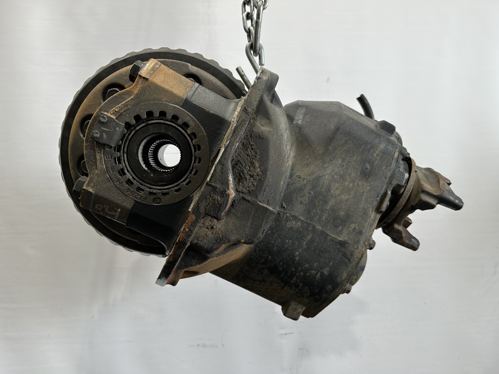 2020 International LT differential assembly, Meritor MD2014X front carrier, Meritor MD2014H differential, Meritor MD2214X differential, used International LT differential, 2.79 ratio truck differential, 41 spline differential assembly, SPL250 yoke differential, heavy-duty truck drivetrain parts