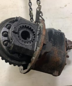 2014 International ProStar differential assembly, Meritor MD2014X front carrier, Meritor MD2014H differential, Meritor MD2214X differential, used International ProStar differential, 3.25 ratio differential, 41 spline differential assembly, SPL250 yoke differential, steel housing truck differential, heavy-duty truck drivetrain parts