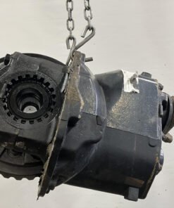 2019 Peterbilt 579 differential assembly, Meritor MD2014X front carrier, Meritor MD2014H differential, Meritor MD2214X differential, used Peterbilt 579 differential, 3.08 ratio truck differential, 41 spline differential assembly, RPL25 yoke differential, steel housing truck differential, heavy-duty truck drivetrain parts